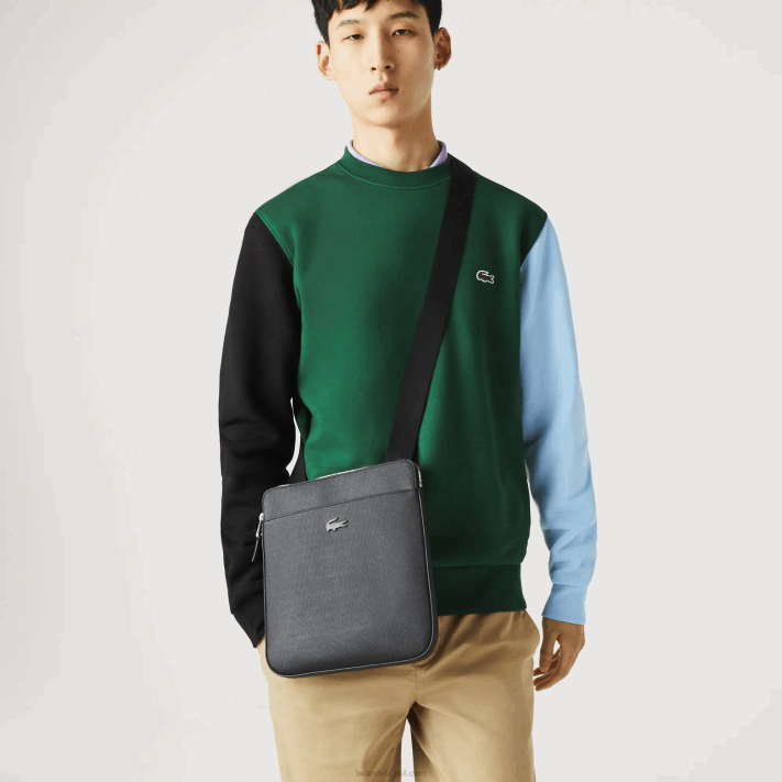lacoste_bolsa_plana_chantaco_couro_pique_fosco_com_ziper_homens_preto_000_88bl2039.png Lacoste bolsa plana chantaco couro piquê fosco com zíper homens preto 000 88BL2039 - Image 1
