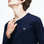 Lacoste camiseta leve de algodão pima com decote em v homens azul marinho 166 88BL674 - Image 5
