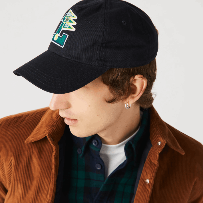 lacoste_flamulas_l_gorro_de_algodao_organico_homens_azul_marinho_hde_88bl2301.png Lacoste flâmulas l gorro de algodão orgânico homens azul marinho hde 88BL2301 - Image 1
