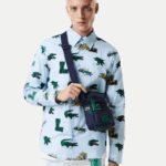 Lacoste bolsa de câmera vertical com estampa de quadrinhos homens fuzileiro naval 166 crocodilo l25 88BL2092