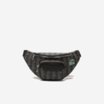 Lacoste bolsa de cintura com estampa de monograma the blend homens mono noir gris estragon l83 88BL1949